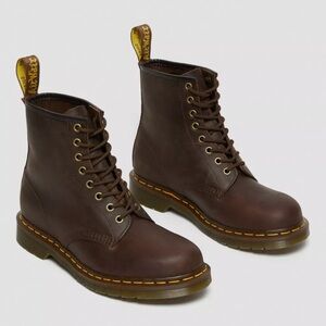 Dr. Marten Crazy Horse 1460 boots